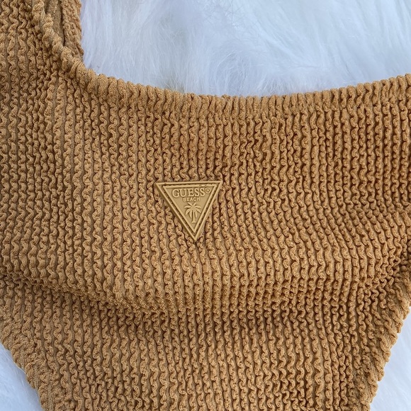 New GUESS Cutout Women’s Swimsuit SZ XS/S - Picture 10 of 10